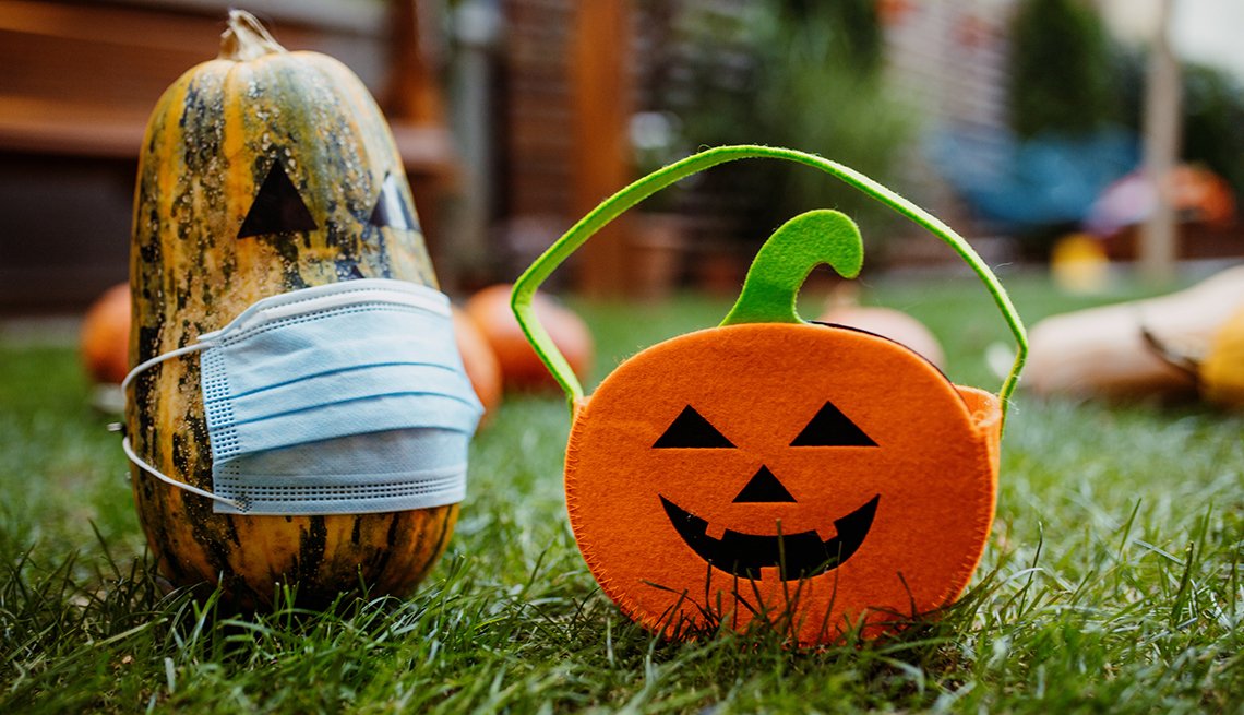 11 Safe Things to do on Halloween at Home During the Pandemic - Complete Care