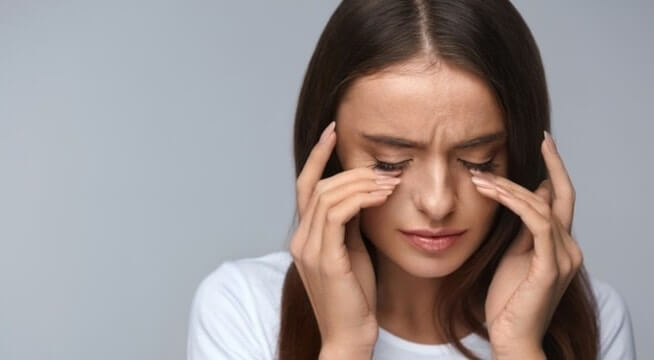 Burning Eyes: 5 Reasons Behind This Irritating Health Symptom