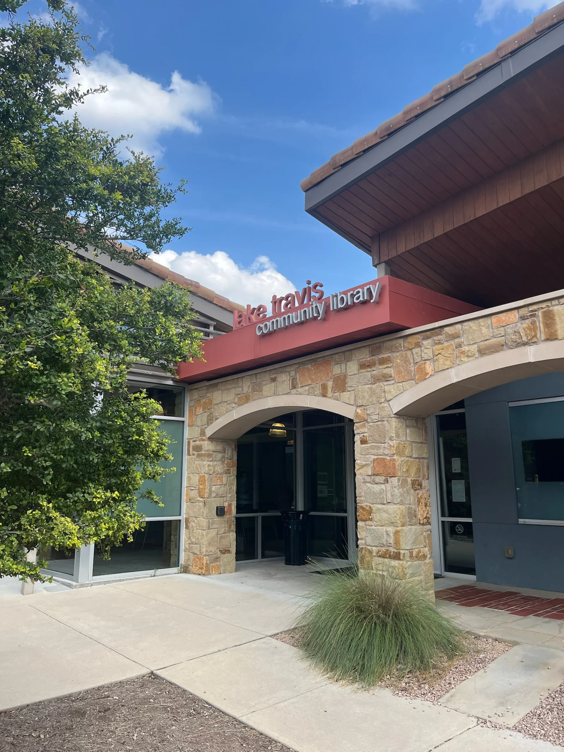 Lake Travis Community Library Partners with VIK Complete Care to Bring CPR and AED Training to Its Team